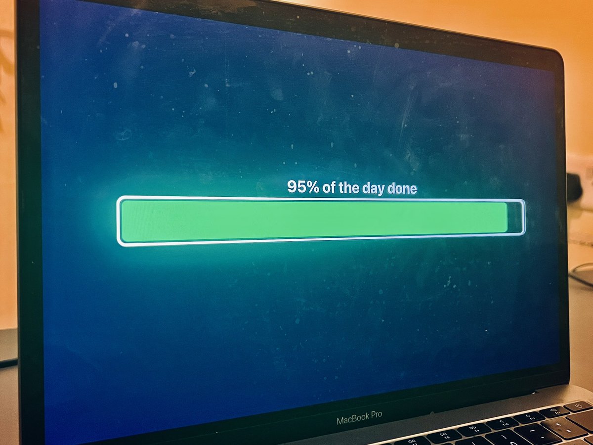 davidamunga_'s tweet photo. Built this day progress bar screensaver for Mac since I've been slowly losing track of time so this might make more sense to me 😅 https://t.co/KOM9DkBhZy