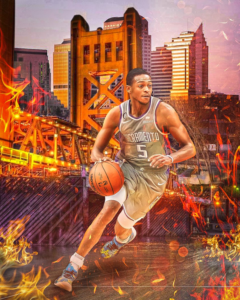 SwipaFoxSquad's tweet photo. De'Aaron Fox: Coming in Hot, Igniting the Court with Unstoppable Fire π₯π #OnFire #Swipa #Sactown #deaaronfox #FoxOnFire #NBA https://t.co/79qF6hyxRb