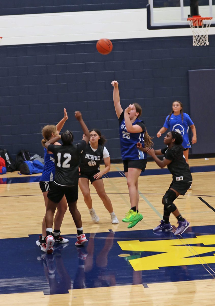 Looking forward to seeing <a href="/anna_wbb99/">Anna Carroll</a>  at <a href="/SUPiratesWBB/">Southwestern Women’s Basketball</a> elite camp this weekend!