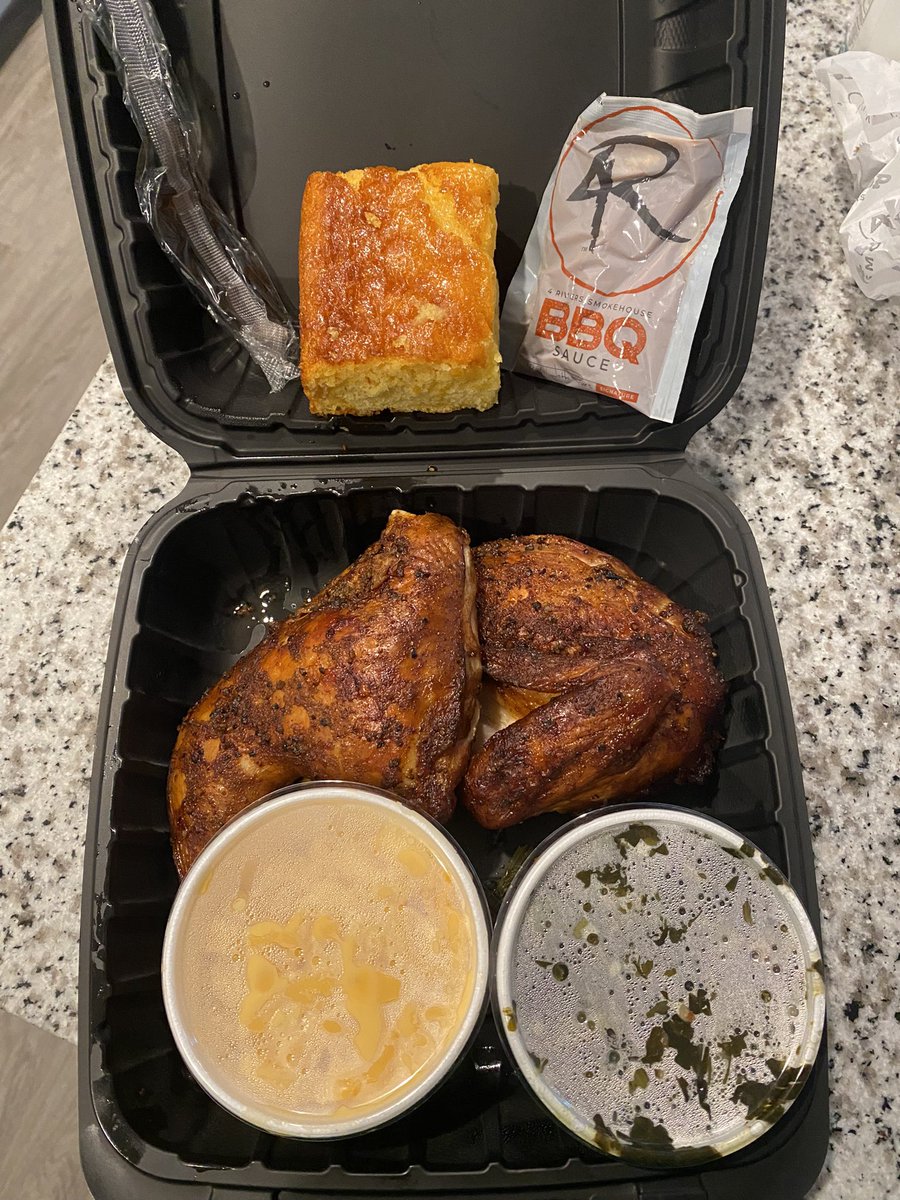 InspiredbyRandR's tweet photo. Had @4riversbbq for the first time today.  Here’s our thoughts.
1. Mac n cheese = 5/10 (taste similar to Golden Corral mac 🤷🏾‍♀️.  Not the best not the worst. 2.) Greens = 8.5/10 really good 3.) Smoked chicken= 10/10 Wow amazing and juicy. 4.) Cornbread =9.5/10 🤌🏾✨
#food #4rivers https://t.co/v0MsWnOi6h
