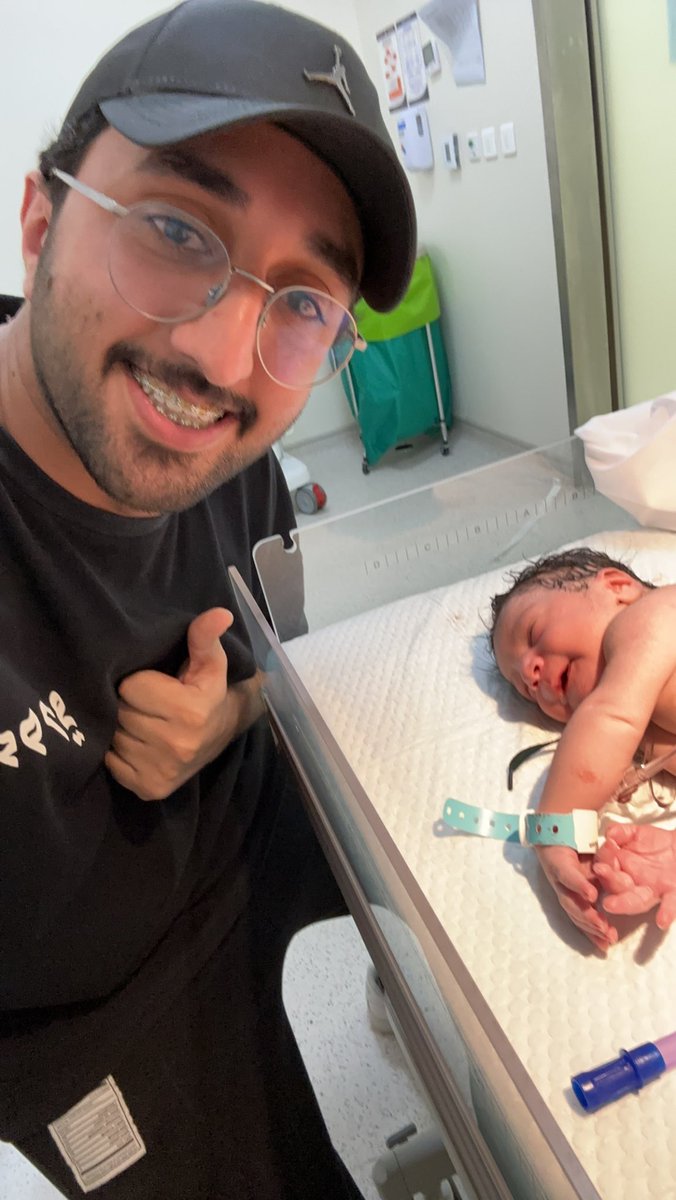 3zooozYT's tweet photo. الحمدلله الذي بنعمته تتم الصالحات

رزقني الله بمولود وسميته..

عمر بن عبدالعزيز🩵 https://t.co/EIyzWvIfik