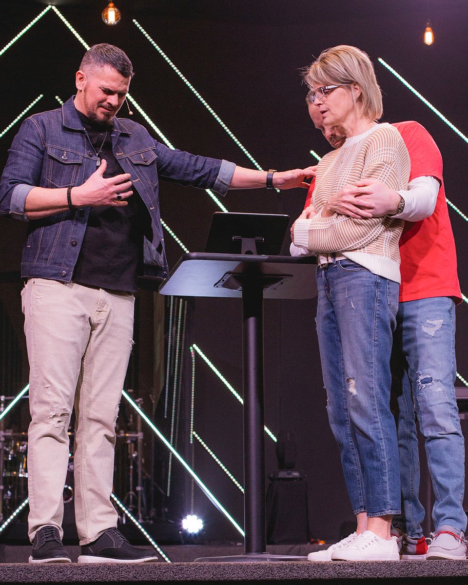 Crossroads_cb's tweet photo. #relationshipgoals

At Crossroads we have so many AMAZING, Godly couples that inspire us! Tag a couple down below that inspires you! 👇 https://t.co/zmm4lqdkdv