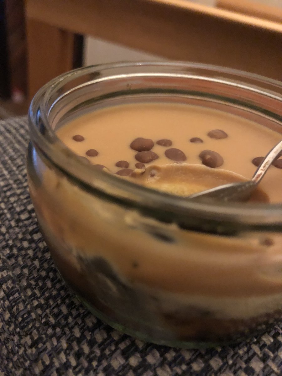 Hey <a href="/GuPuds/">Gü Puds</a> these desserts aren’t as full as they once were I believe #shrinkflation #tideislow