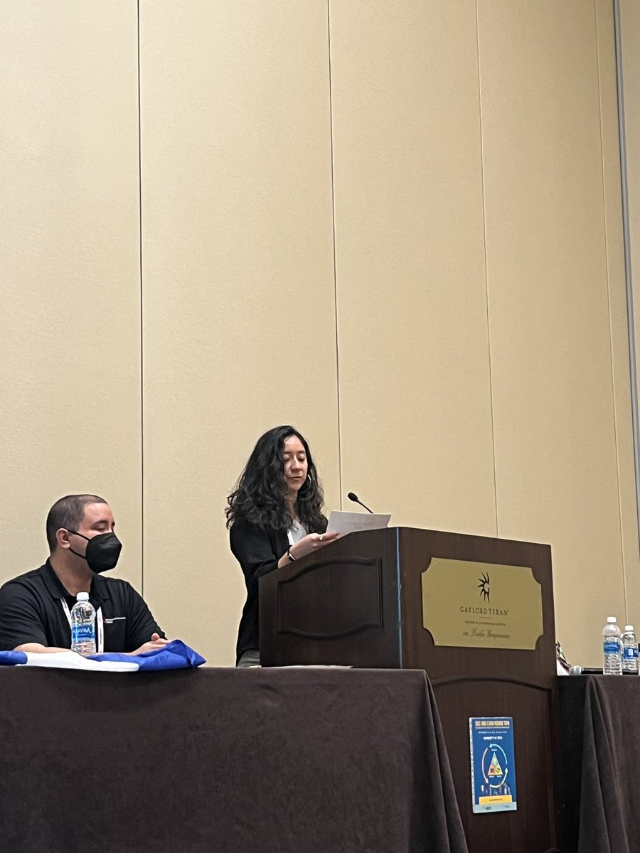 cmdit's tweet photo. .@HispanicsInComp started officially at TAPIA in 2011 over time this has been a group effort to create space for Latinos in computing.

A key component of the community is the list serve that publishes opportunities for the community! 

#tapiaconference https://t.co/N4BVPMAnDF