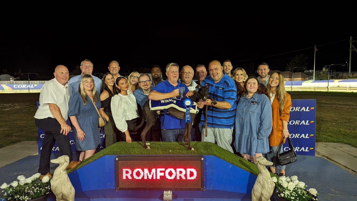 Romford Stadium tweet media