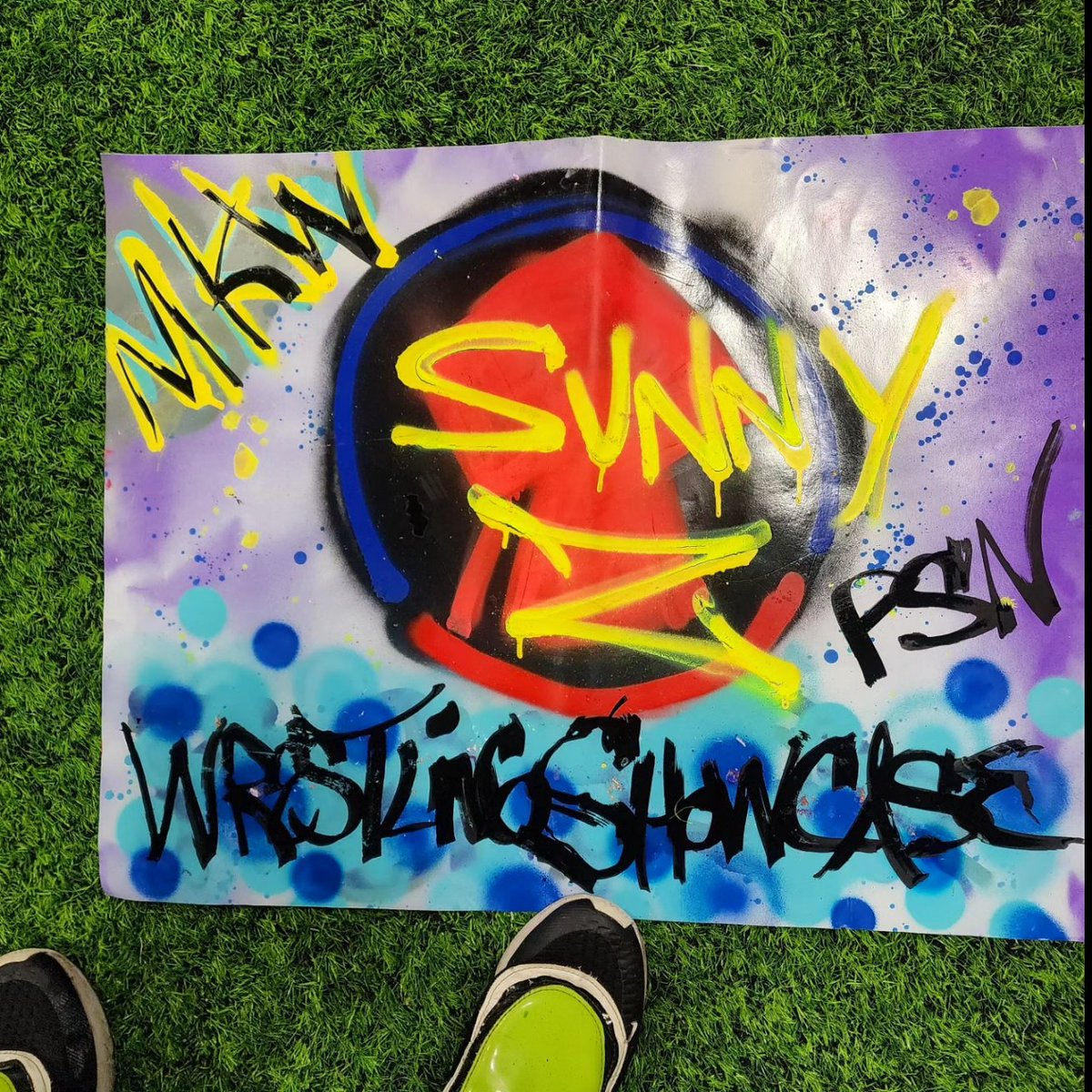 1FACADE's tweet photo. #FACADEaGraff 09.08.23 #PSNshowcase
#NeonNinja vs @SunnyZhai1
@PPWProWrestling x @MKWwrestling
@WatchOnPremier #aerosolart #graffiti #AerosolAssassin 🧪🥷🎨
#goNINJAgo 💪💚🙏🇨🇳 https://t.co/pruyjYlUuU