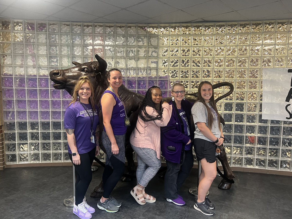 mrhsmavscheer's tweet photo. First annual and 20th anniversary STAFF Homecoming court for 2023! Congrats to all! https://t.co/PFQaQugqBT