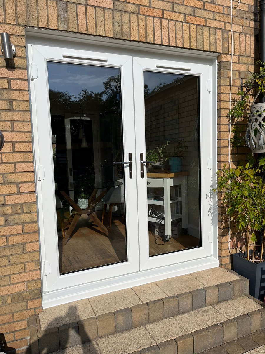 New windows and doors fitted in East Lothian by our window fitting team. Couple of before and afters on the windows.