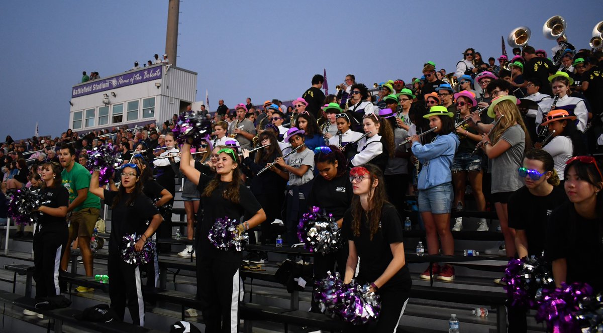 We had a blast playing with the 8th graders from Bull Run and Ronald Reagan MS Friday night.  The band sounded great!  Watch the band website for 2024 season registration details in May!