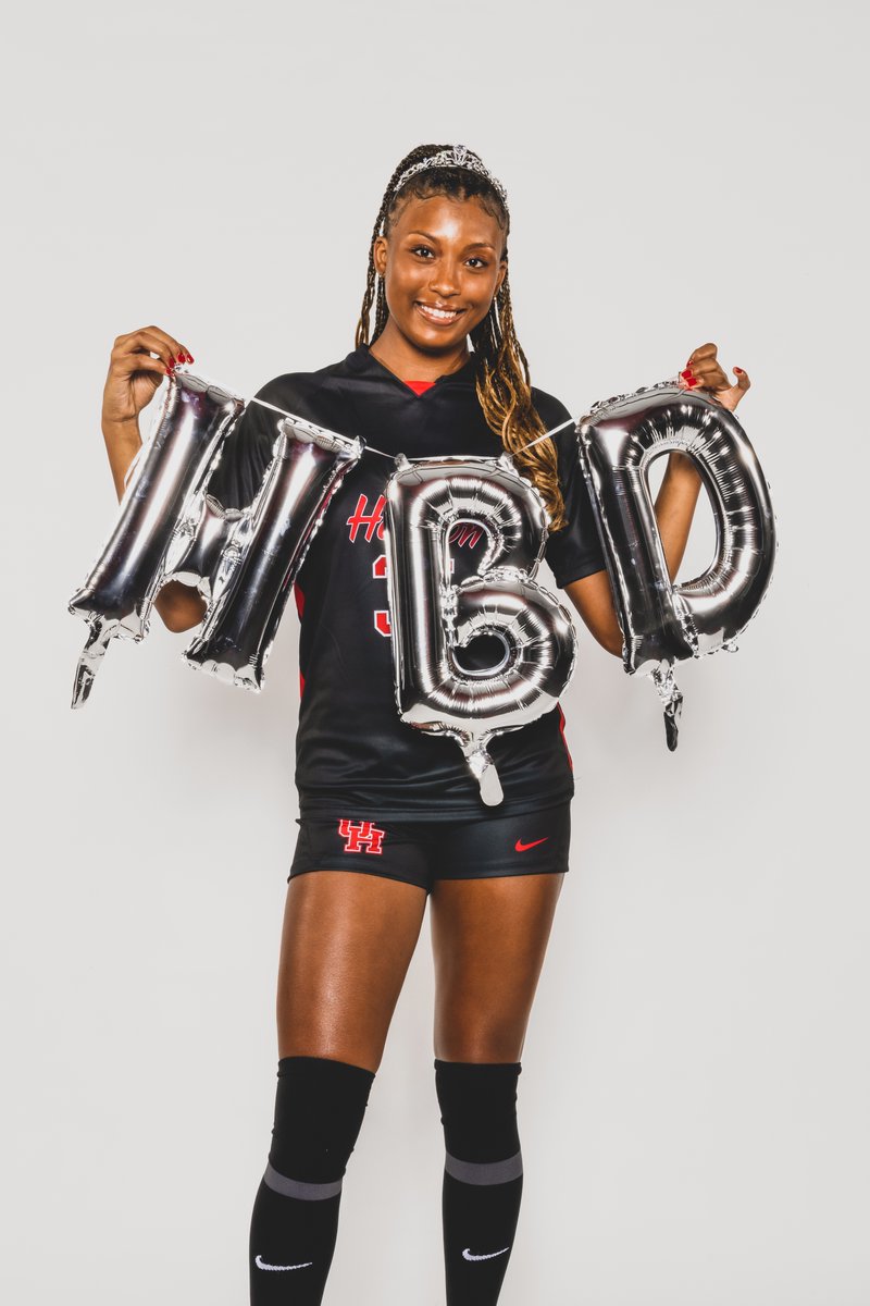 Happy birthday to <a href="/alliebyrdd/">Allie Byrd</a>  ! Hope your day is great #30🎉!  

#HTownHustle |  #GoCoogs