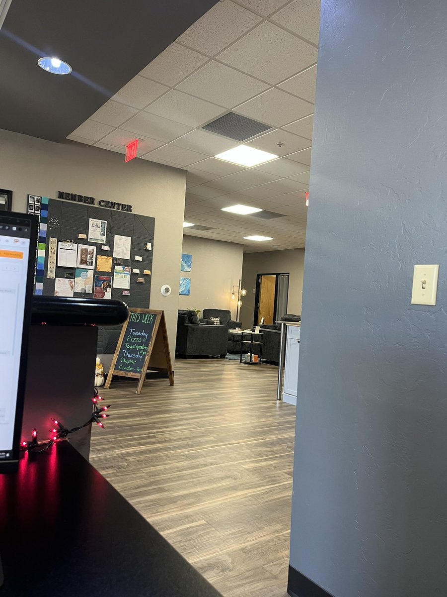 SpokeCoworking's tweet photo. Why do Fridays always seem to require extra coffee? https://t.co/lva4U07hOd