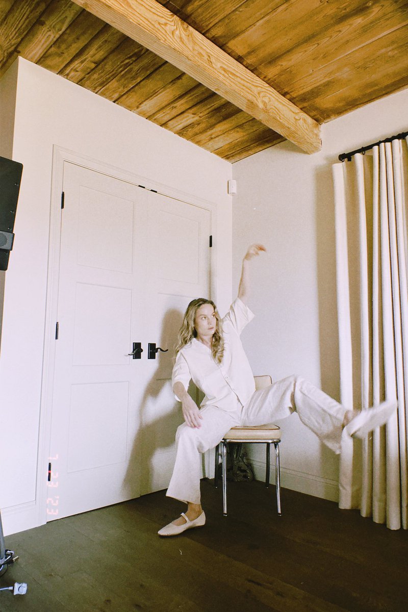 brielarson's tweet photo. a delicate balancing act https://t.co/sjmKkiF6rU