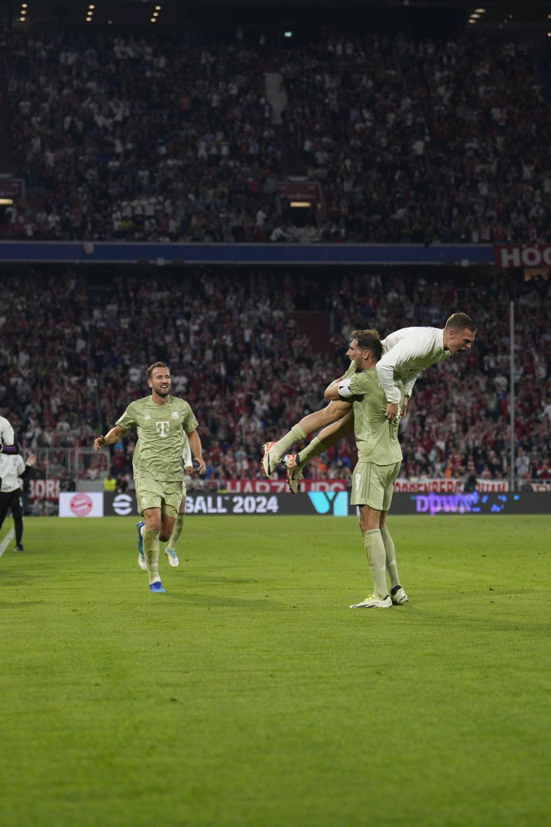 FC Bayern tweet media