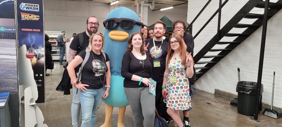 DaveWoodwardAC's tweet photo. Had such a fun time at my first WASD event in London, spending it with friends, old &amp; and new, and also the Ubi Family 💚 
It was great to see Abubakar Salim again (Bayek from Assassins Creed Origins) and watch him enjoy the upcoming Prince of Persia 

#UbisoftUK
#WASD https://t.co/9S9n4d2dZc
