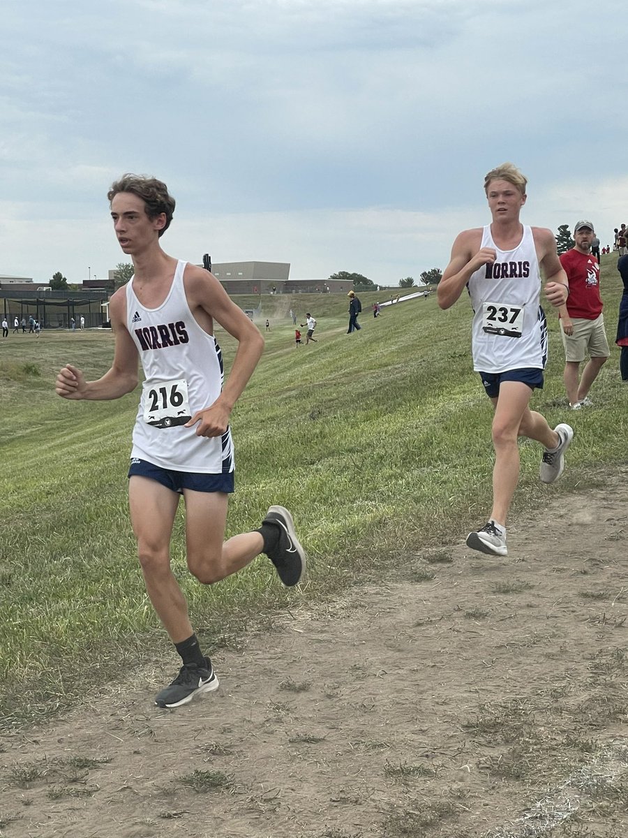 rrgoracke's tweet photo. Waverly XC Meet.  Boy JV. https://t.co/VFcyAglxB4
