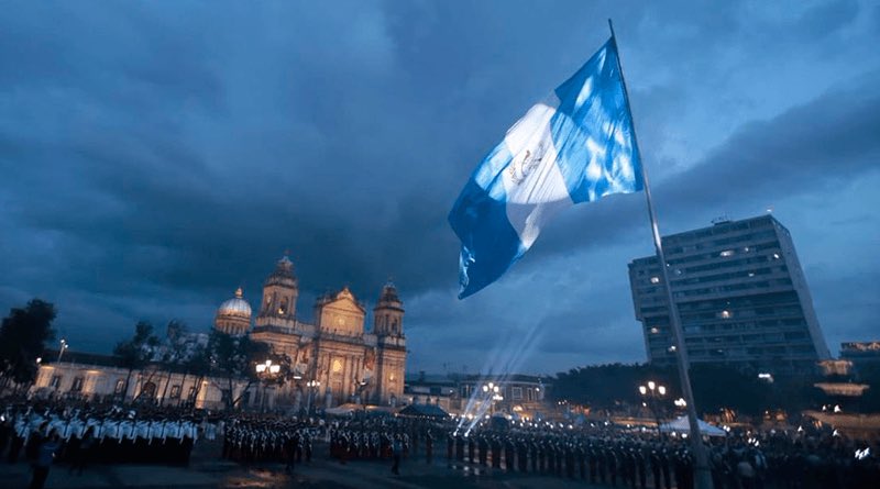 ¡Que viva Guatemala!
202 años de vida independiente.
15 de septiembre