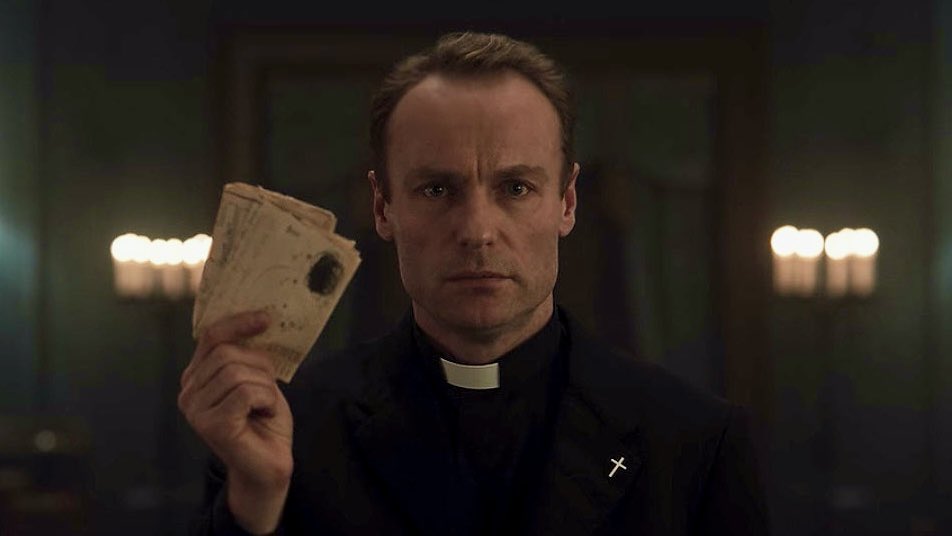 1941crowley's tweet photo. suddenly iβm not an atheist anymore https://t.co/7w1p8DeL9J