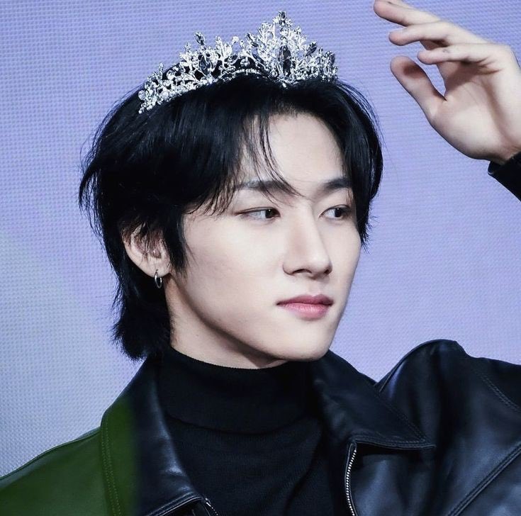 kinkkungie's tweet photo. Gonna fall on my sword for my pretty princess’s amusement https://t.co/MNZniO73AO