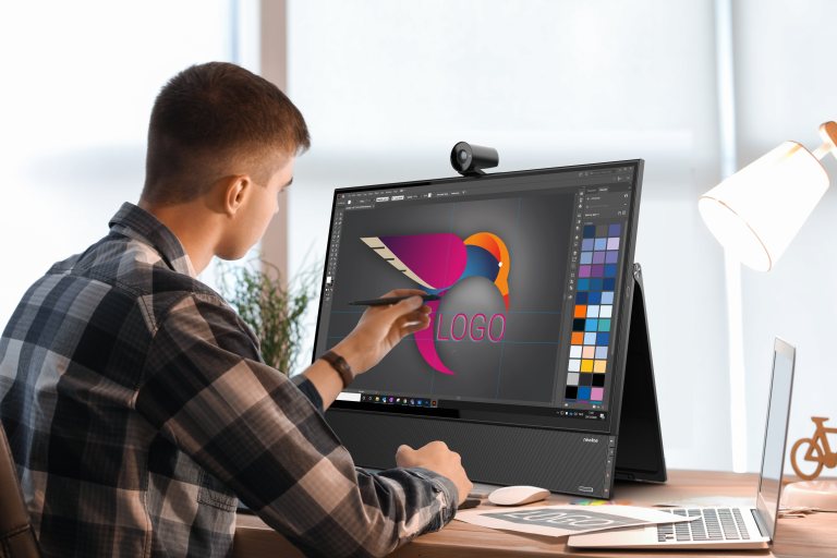 NewlineIDEAMAX's tweet photo. Be more productive today with the Newline Flex. The USB-C port connects your laptop to the touch display while charging it. This simple plug-n-play setup is perfect for any space! #flexgenfriday https://t.co/7O4yYUs20m https://t.co/VM6WsrrDm5