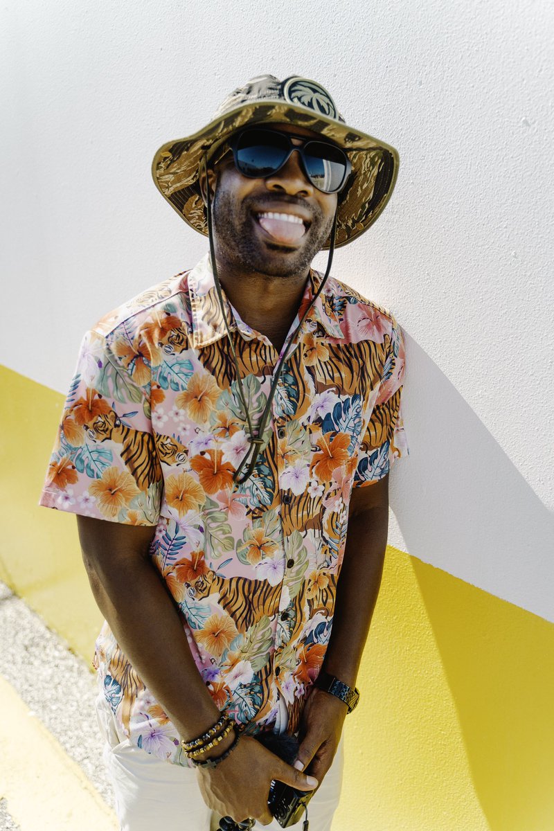 MambaSmith34's tweet photo. I don’t know what was hotter in @DAYTONA , the sun or this fit. Jump on this Heat Wave before you burn up. 🔥🔥 #Nascar #GDTBA

📸: @CoreyGrantham https://t.co/6vI7PcftBM