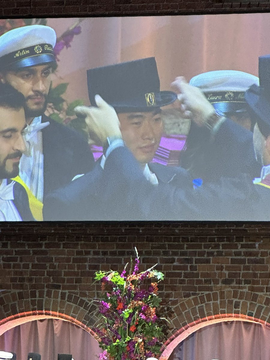 Agingfencer's tweet photo. Congrats Dr. @JunjieMa4 https://t.co/5fSX79iyho
