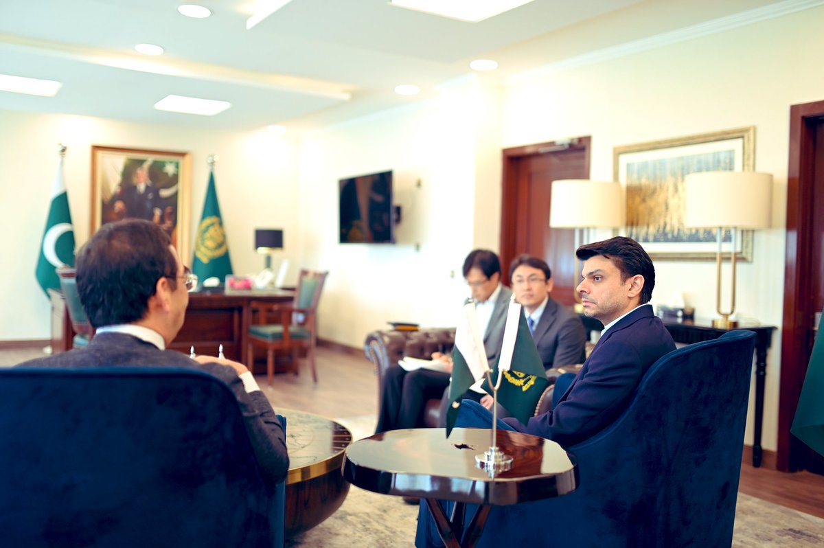 JawadSohrab's tweet photo. Met H.E, the Japanese ambassador, Mr. Wada Mitsuhiro at my office. I raised the issue of enhancing our manpower export to Japan under the Technical Intern Training & Specified Skill Workers programme. Japan & Pakistan are committed to upgrade their bilateral trade relations. H.E, the ambassador & I, agreed to work together for the removal of any barrier that may hinder our enhanced trade as well as our manpower export.