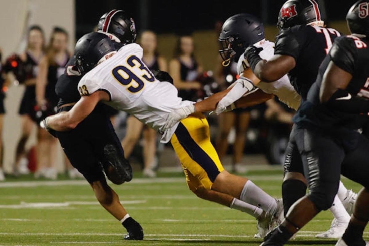 MrCoachLeidner's tweet image. Gameday! Redemption Time! Can't wait to get on the field with the Scots to get back on track! Back to Basics! Doing the little things right! Lets go fellas! 1-0! #sfaw #EverythingEarned #NothingGiven #IronCurtain