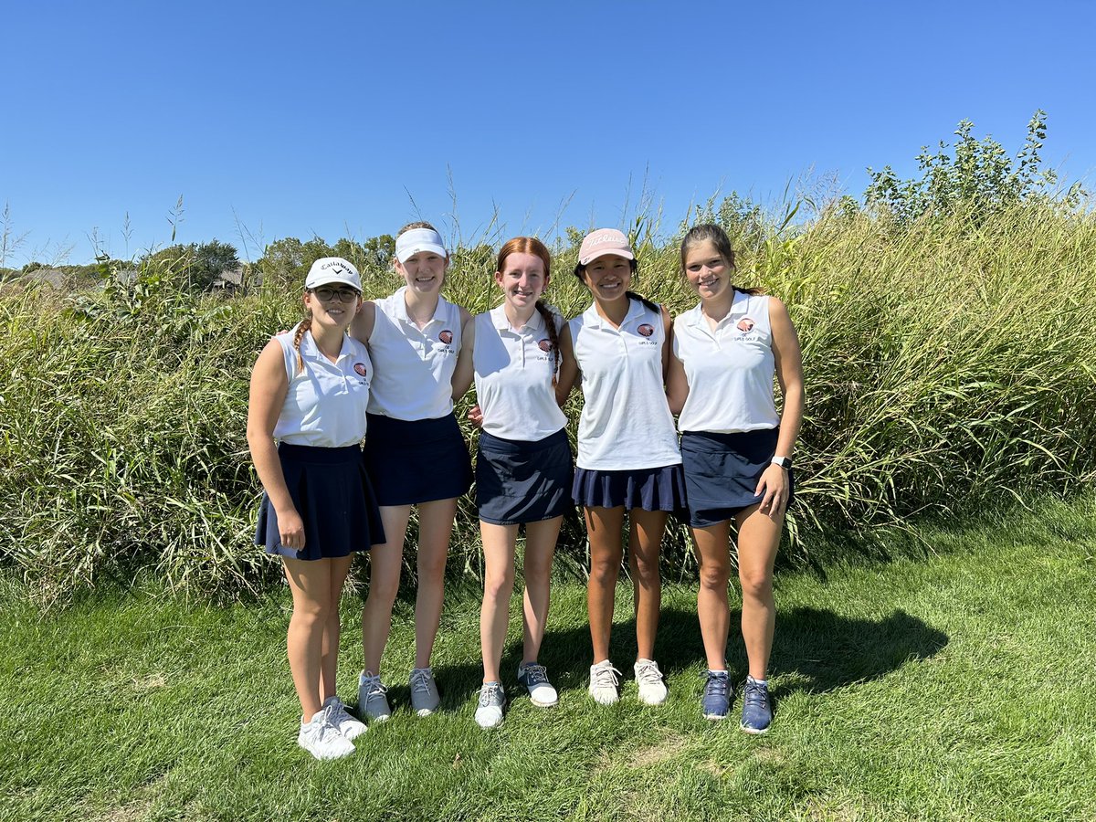 Great day for first round of Sunflower League! Olathe East took 3rd place! Jenny Sun took 6th, Addie McKenna 10th and Reese Pritchard 12th! Awesome day to be a Hawk! #HawksFlyHigh