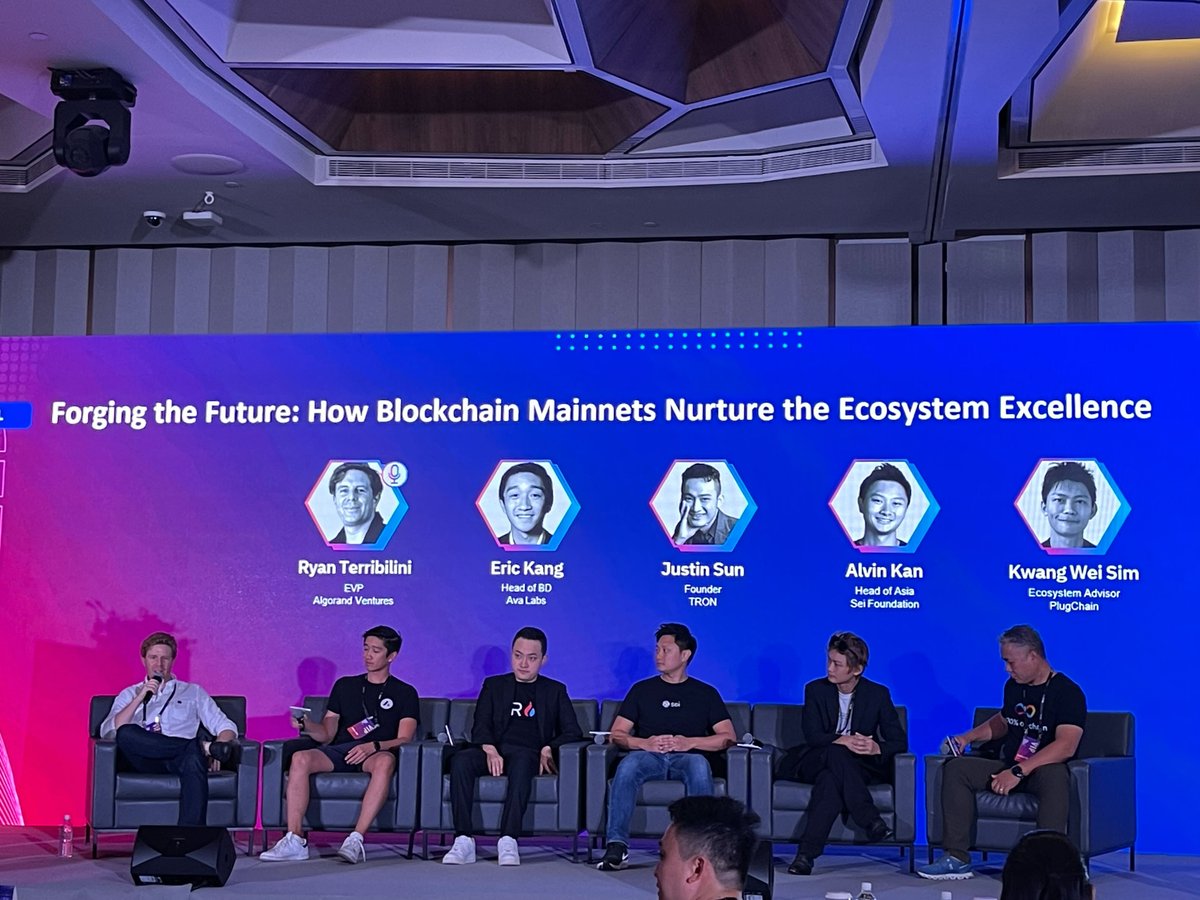 And that’s a wrap at <a href="/Token2049/">TOKEN2049</a> ! 

We had an amazing time connecting with our present and future Algorand community members 🫂

We’ll see you in NYC for our <a href="/MessariCrypto/">Messari</a> side event on September 21st 🍎

Register now 👇
…ostxalgorandtokenizing.splashthat.com