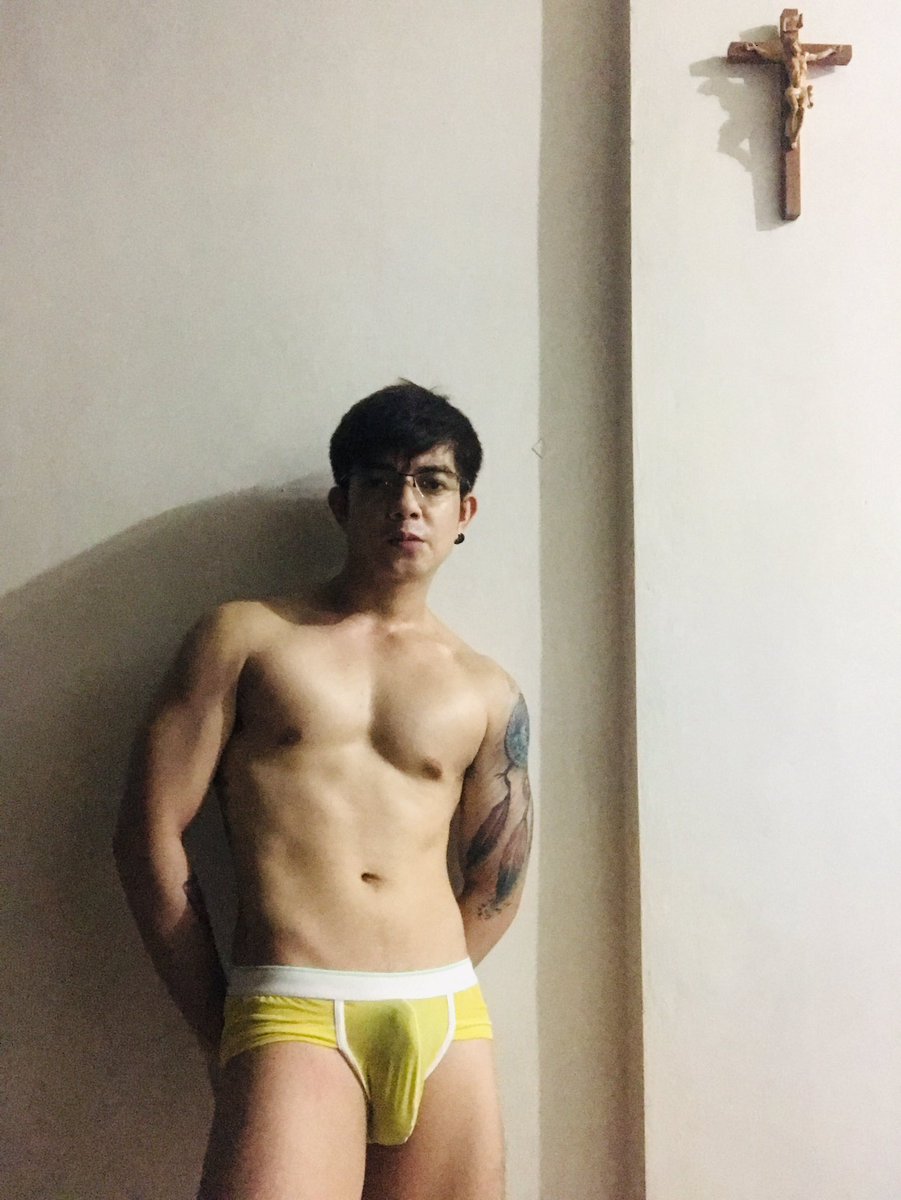 bon_nav's tweet photo. Gusto nyo ba? Abay gcash na yan lol https://t.co/bbpDNtYzZn
