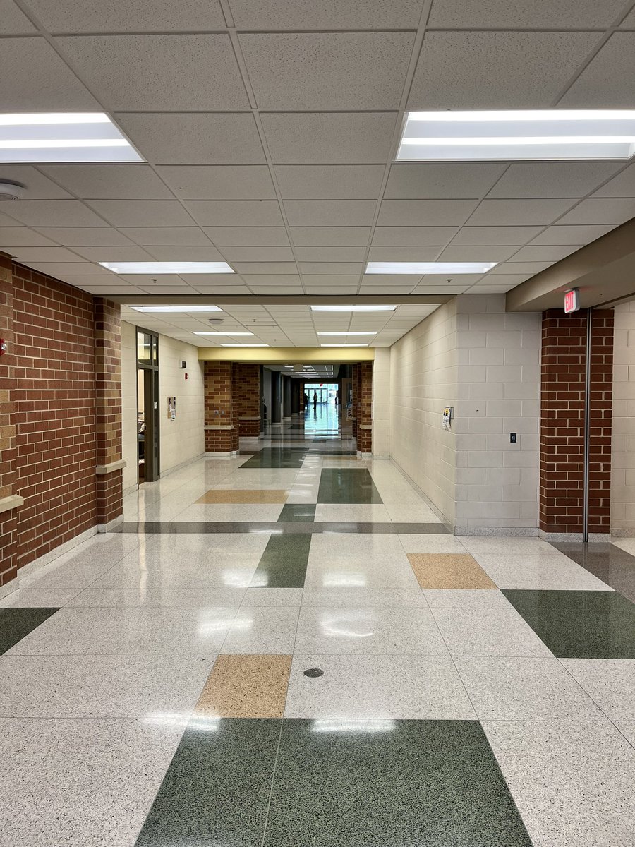 Ending the week on a good note at HHS. Random sampling of our halls at 12:07 as we are about to transition to 3rd period. At Huguenot we are where we are supposed to be on time!