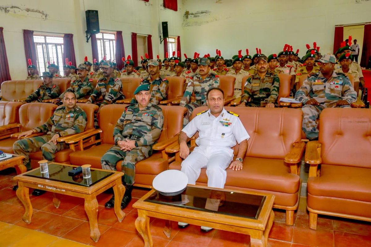 geetsen2000's tweet photo. "Hardwork is the formula for success"
Commodore Atul Kumar Rastogi, DDG, visited the TSC cadets at Madurai and motivated the cadets to give their 100% in AITSC at Delhi.  @HQ_DG_NCC
@Def_PRO_Chennai
@NCCDte_TNPAN @SpokespersonMoD https://t.co/fyhCr6Hs2Y