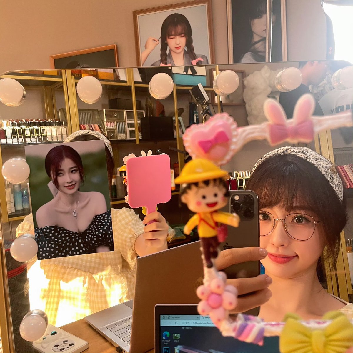 dramapotatoe's tweet photo. #EstherYu shares old snaps for #ARomanceoftheLittleForest one year airing anniversary 

More - https://t.co/O0KJelbrQX