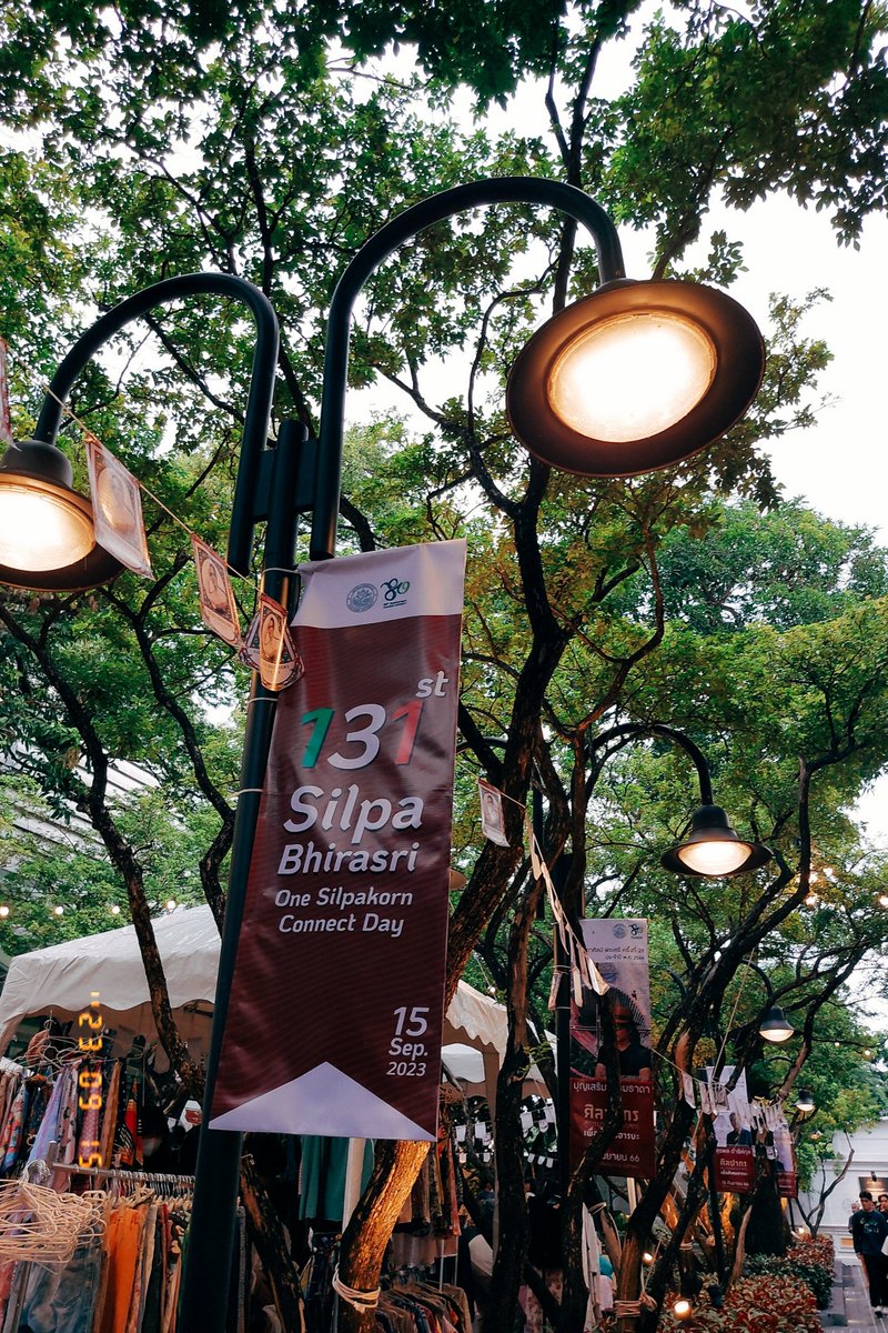 0106ernie_'s tweet photo. @TeamSilpakorn ปีแรกที่ไปฝั่งท่าพระแต่ไปอะโลนเลยไม่ได้อยู่ยันดึกมันเหงาเกินนน🤣🤣 https://t.co/nmPzBv8zKf
