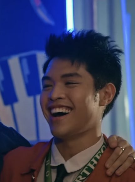 parang ang good boy ni archie dito

ARCHIE AGUERRO BUDOL
#SHSincere
#ElijahCanlas
