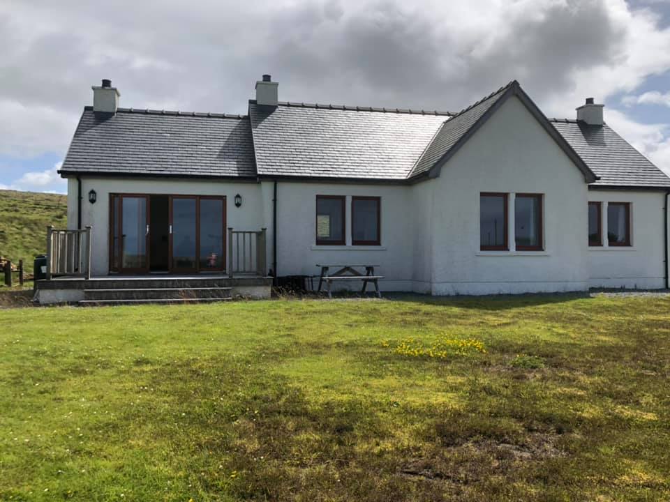 September availability...

20 - 22 September 

October availability

All dates except the night of 22, 23 and 24.

Available in Bonn Na Cnoc, self-catering cottage on the Isle of Skye. Sleeps 4.

Contact us for prices.
skyeluxurycottage.scot