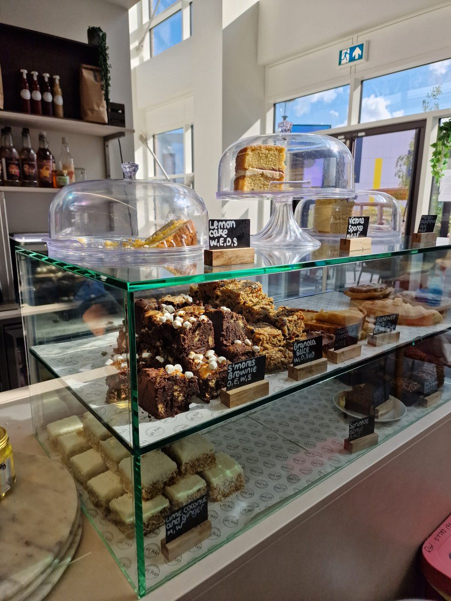 Futureglass's tweet photo. Happy Friday! 📷
Glass Bakery, Cafe and Retail Display Cases
*Customize to your exact dimensions
*Additional features listed below to upgrade a simple display counter:
Glass Base
Sandblasted logo/any design
Shelves - half or full depth
Fixed and removable shelves
Sliding doors https://t.co/h9KIr6hwUX