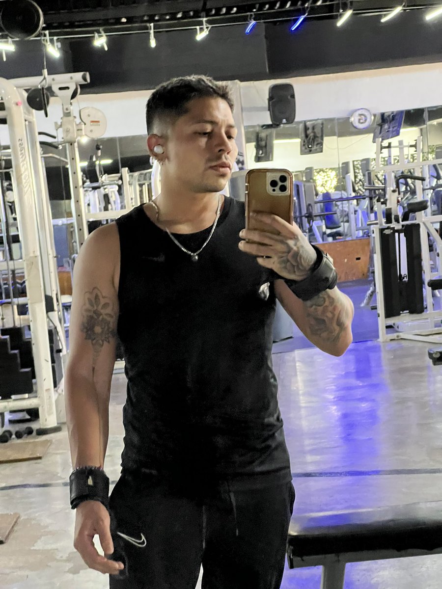 gi castro (@giivel) on Twitter photo 