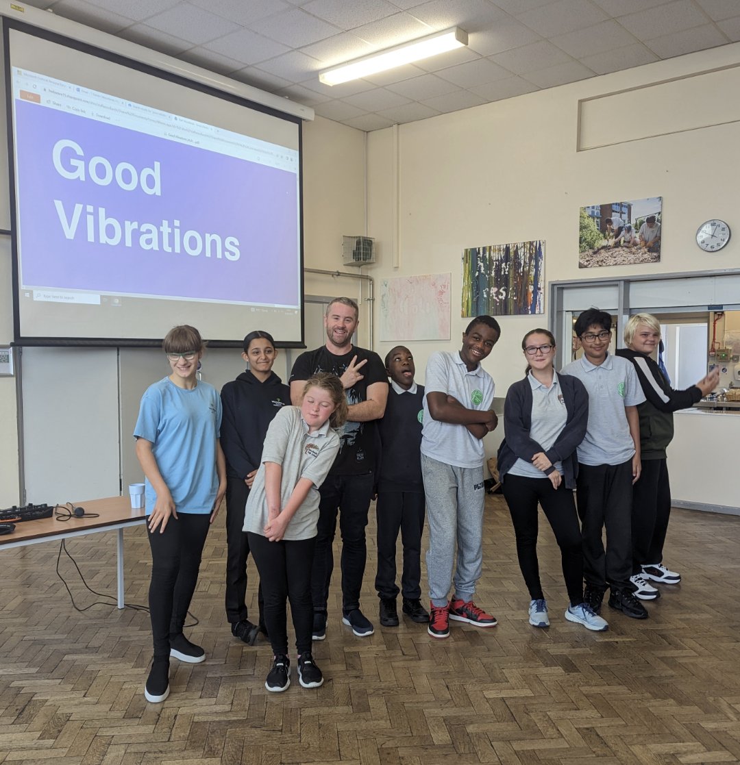 WHS_MissConnor's tweet photo. We loved our session this morning with @BboxTangent 🎵🎤 Unleashing some serious beatboxing magic today! 🔥🎶  @WoodlandsHS https://t.co/6Kzt1k873y