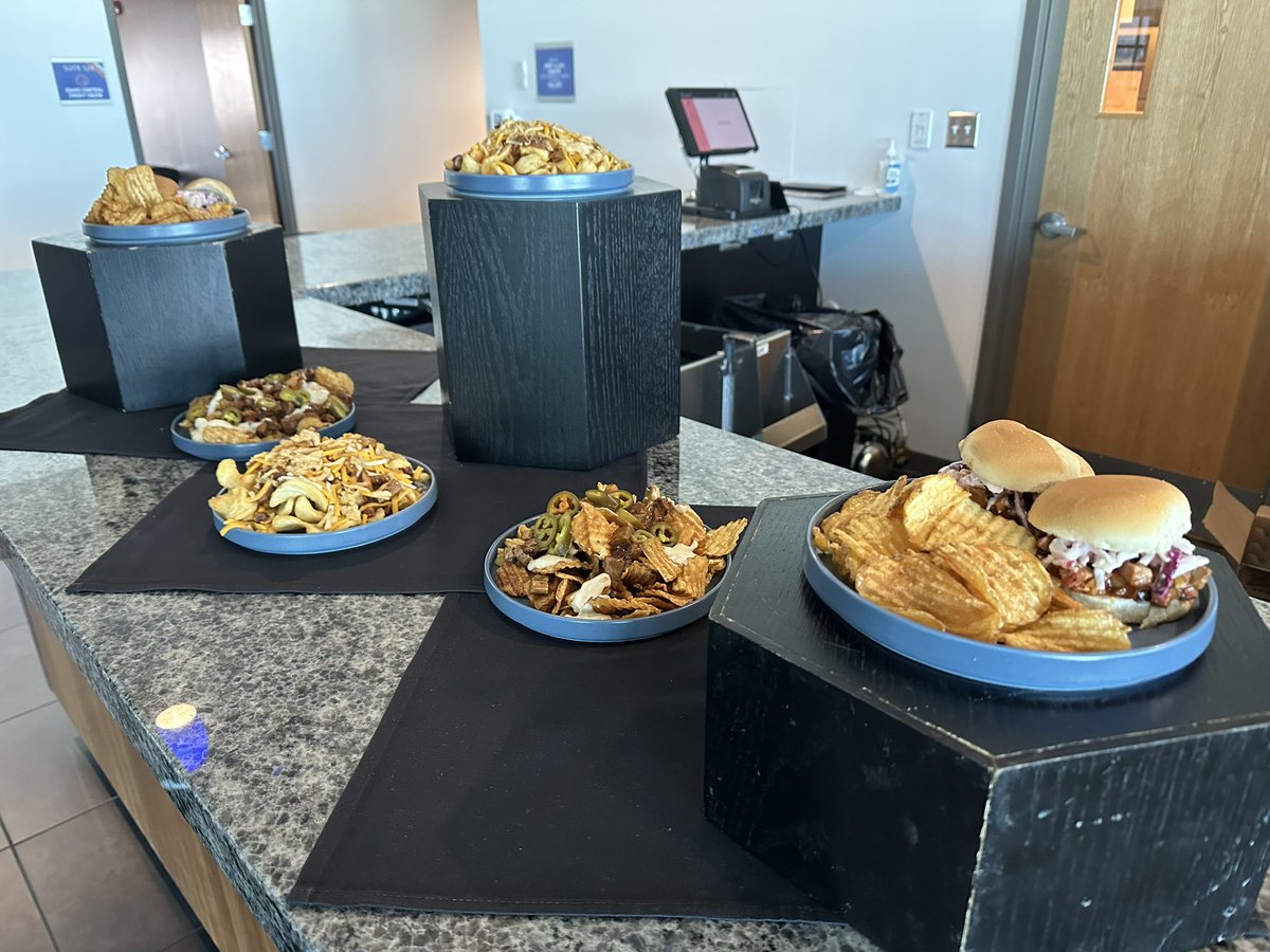 BJRains's tweet photo. Boise State knows how to win over the media! Appreciate them letting us try some of the food options from the concession stand this morning and providing head chef to chat with us. The specialty nachos are legit. Also some interesting numbers from the UCF game… https://t.co/HllOouSlTi