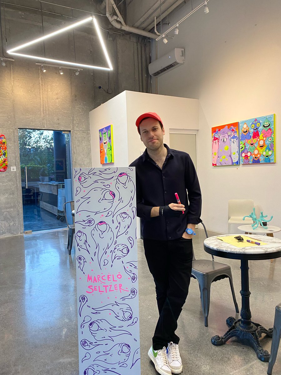 Hoy 15 de septiembre a partir de las 9, es la fiesta de cierre de mi exposición en McCoy gallery. A quién quiera caer es un evento más coloquial con dj, música, luz neón y coctelería. 

Último fin para ver la exhibición y adquirir la obra que queda disponible

Ahí los veo…