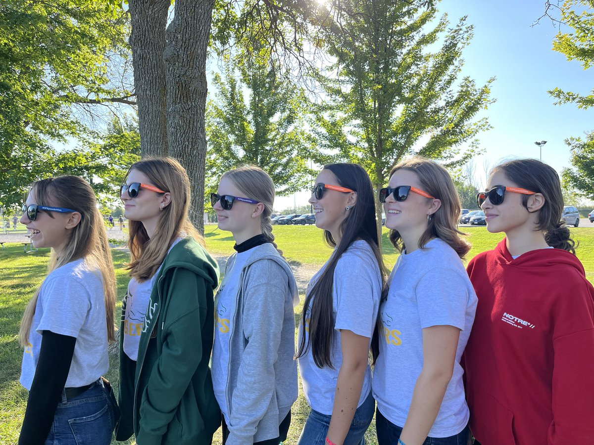 ISP_HPE's tweet photo. Bright futures ahead! @HPEschools #Proud2BeHPE https://t.co/NvaIwVhtiS