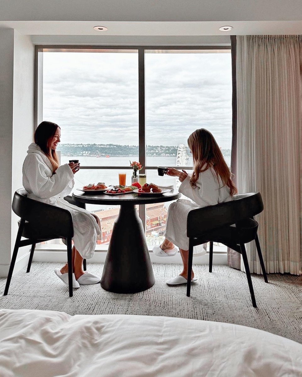 The best days begin and end in a cozy #FourSeasons robe with room service. Book our Bed & Breakfast offer: bit.ly/3riw20L #Seattle 📷 bridgetlaurenh