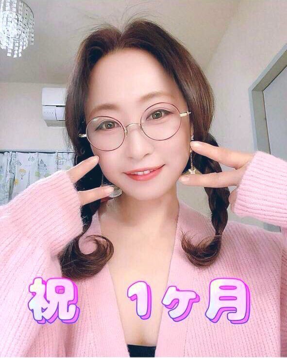 有没有日系女友的感觉😂 ， 年龄大了，睡眠会短很多，晚上睡不着，大家可以来找我聊聊天，讲讲故事😌