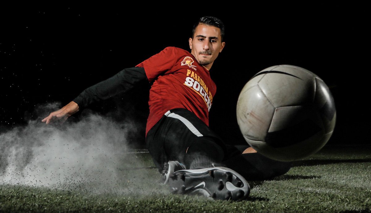 2VividPhoto tweet media