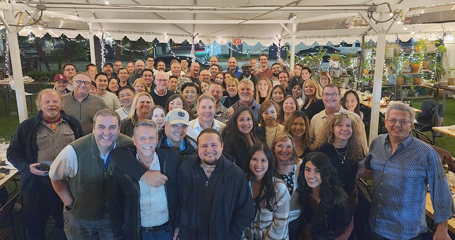 FWDataExperts's tweet photo. En FirstWatch, nos sentimos enriquecidos y mejorados por las contribuciones de nuestros colegas Hispanos. Ellos contribuyen a formar quienes somos y fortalecen nuestros sistemas de emergencia. 
Deseamos tengan un excelente mes de la conmemoración a la Herencia Hispana y Gracias! https://t.co/F8rbRiPjr9