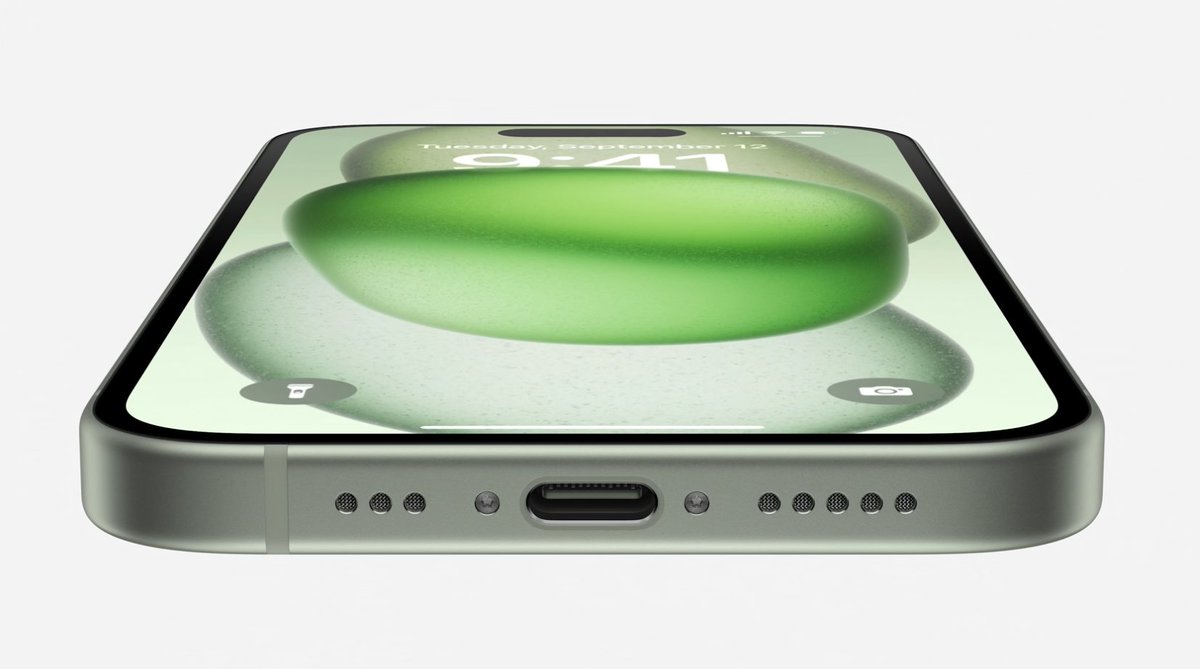 spieltimes's tweet photo. ⚡️ Preorders for the iPhone 15 &amp; iPhone 15 Pro are LIVE!

Verizon https://t.co/nMyVGMDq7D
AT&amp;T https://t.co/DnMtWwh2vo
Bestbuy https://t.co/Gs6BNhpT5w
Walmart https://t.co/UCDof0Pian
Amazon https://t.co/dBKdd1zcQl

If you order one, post a pic in the comments so we can celebrate! https://t.co/fC1vWD6UpY