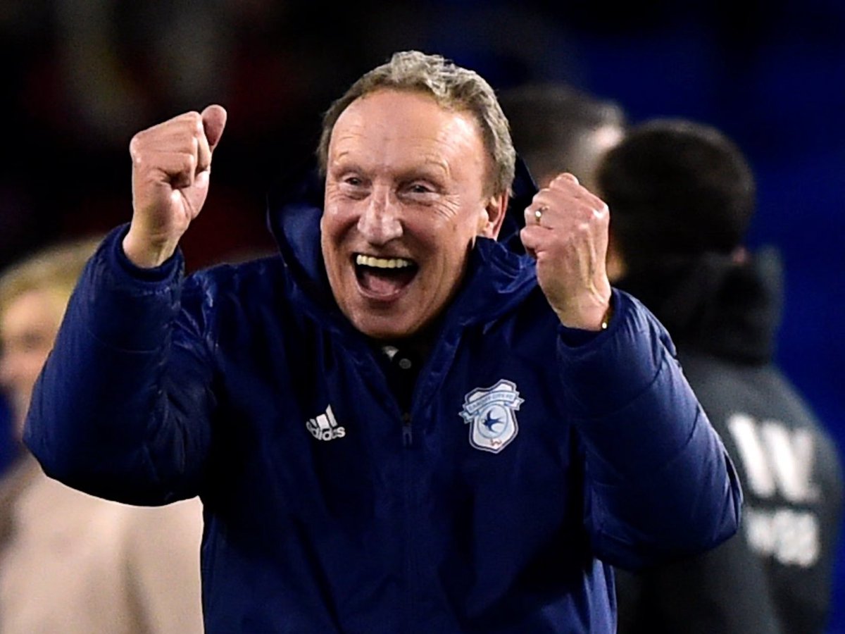 LaMediaInglesa's tweet photo. Neil Warnock, pero a medida que deslizas hacia abajo se enfada cada vez más.

🧵 DENTRO HILO 🧵 https://t.co/2PfRw9UnYA