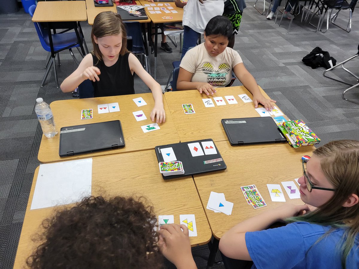 MomentBulb's tweet photo. @BesdGifted @JasinskiJaguars Learning Unlimited 6th graders began their Friday with critical thinking during Fun Friday choice games. #gifted #buckeyegifted https://t.co/V6NutTQvsM