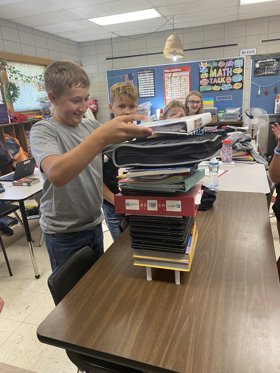 rklinger_r's tweet photo. Grady K’s index card columns held the most weight! Dot Day STEM #Caldwellpride #MathisFun https://t.co/CB3WkwfAyw